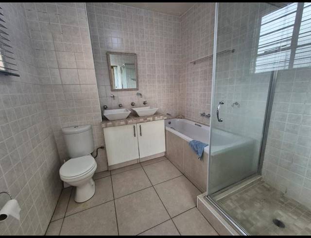 2 BEDROOM APARTMENT FOR SALE IN NEW REDRUTH